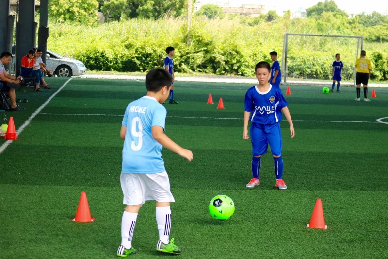 สอนฟุตบอลเด็ก by Smile Football Club