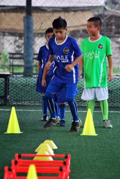 สอนฟุตบอลเด็ก by Smile Football Club