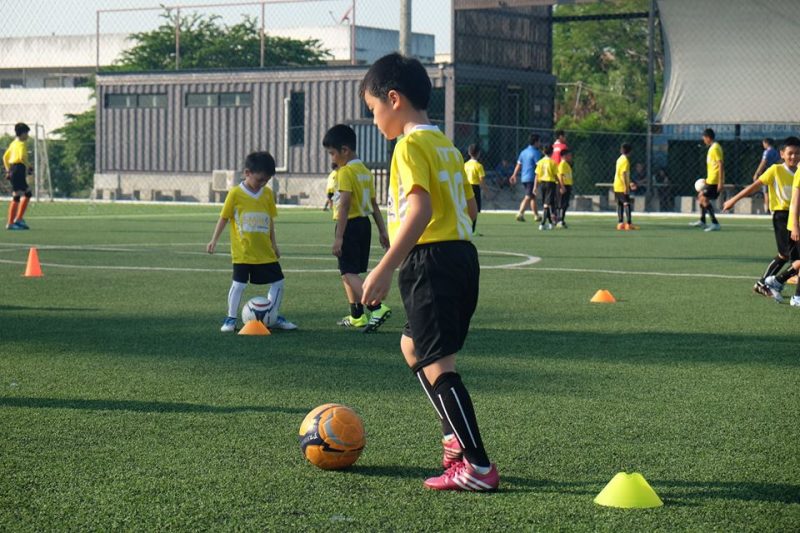 สอนฟุตบอลเด็ก by Smile Football Club