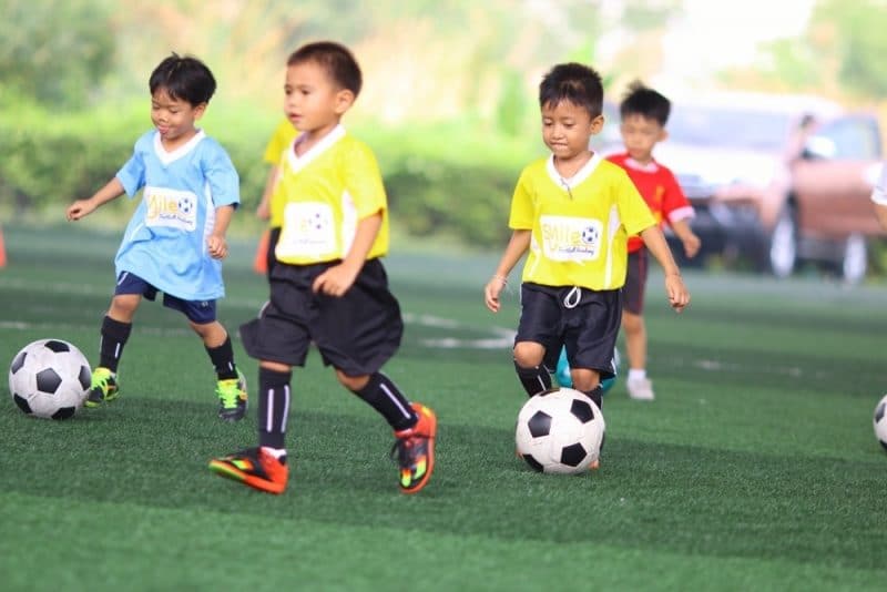 สอนฟุตบอลเด็ก by Smile Football Club