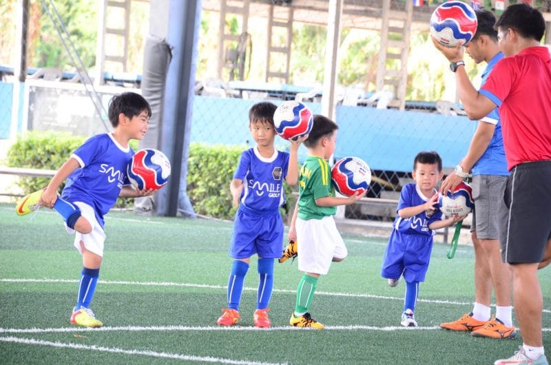 สอนฟุตบอลเด็ก by Smile Football Club