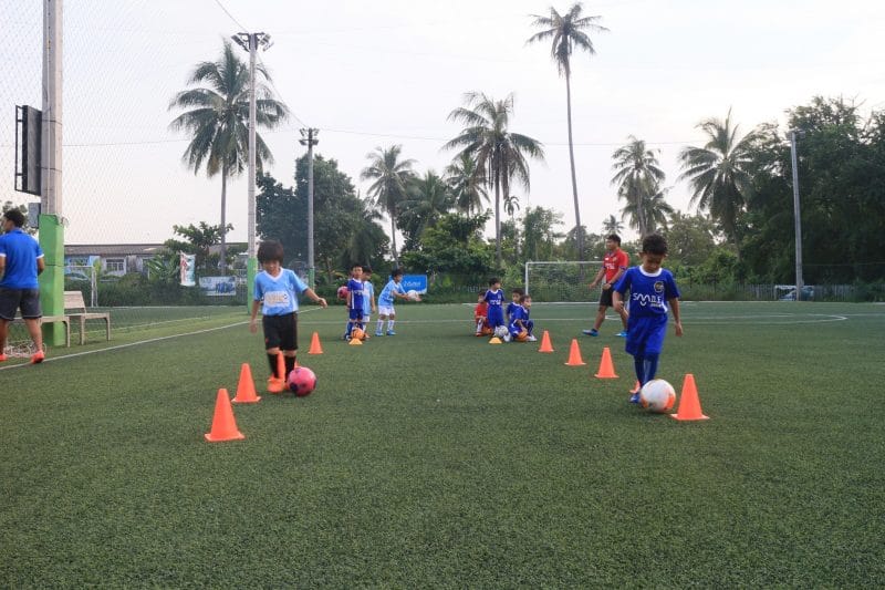 สอนฟุตบอลเด็ก by Smile Football Club