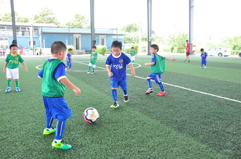 สอนฟุตบอลเด็ก by Smile Football Club