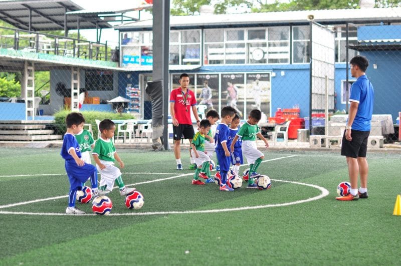 สอนฟุตบอลเด็ก by Smile Football Club