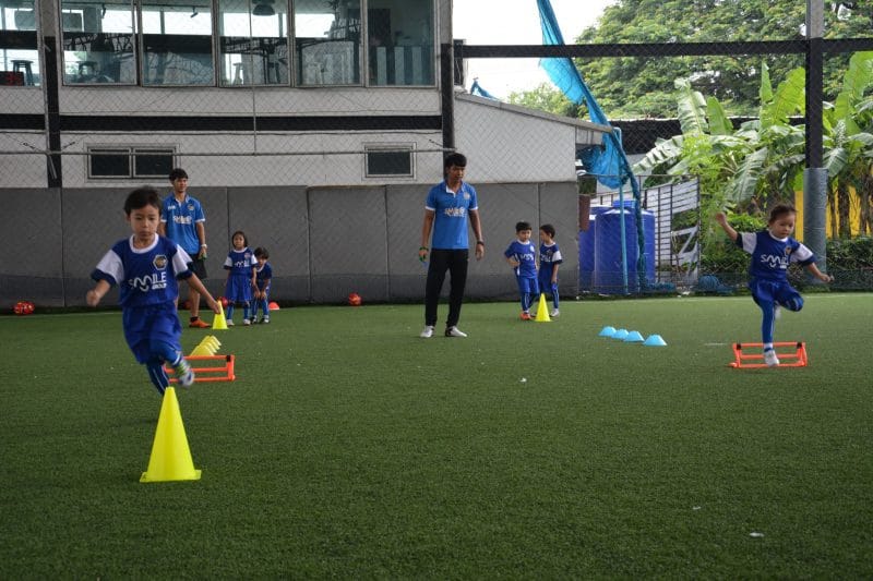 สอนฟุตบอลเด็ก by Smile Football Club