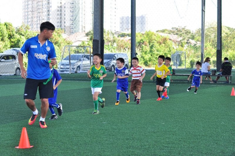 สอนฟุตบอลเด็ก by Smile Football Club