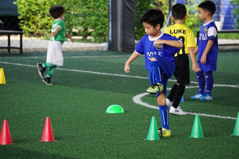 Smile Football Club สอนฟุตบอลเด็กด้วยความรักและรอยยิ้ม