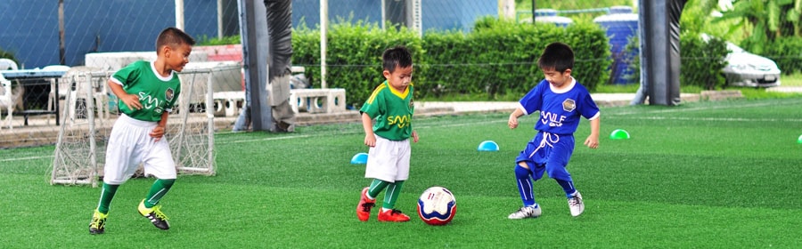 สอนฟุตบอลเด็ก by Smile Football Club