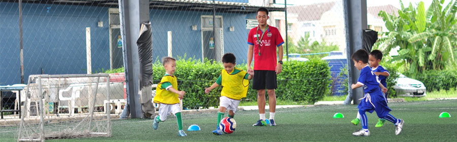 สอนฟุตบอลเด็ก by Smile Football Club